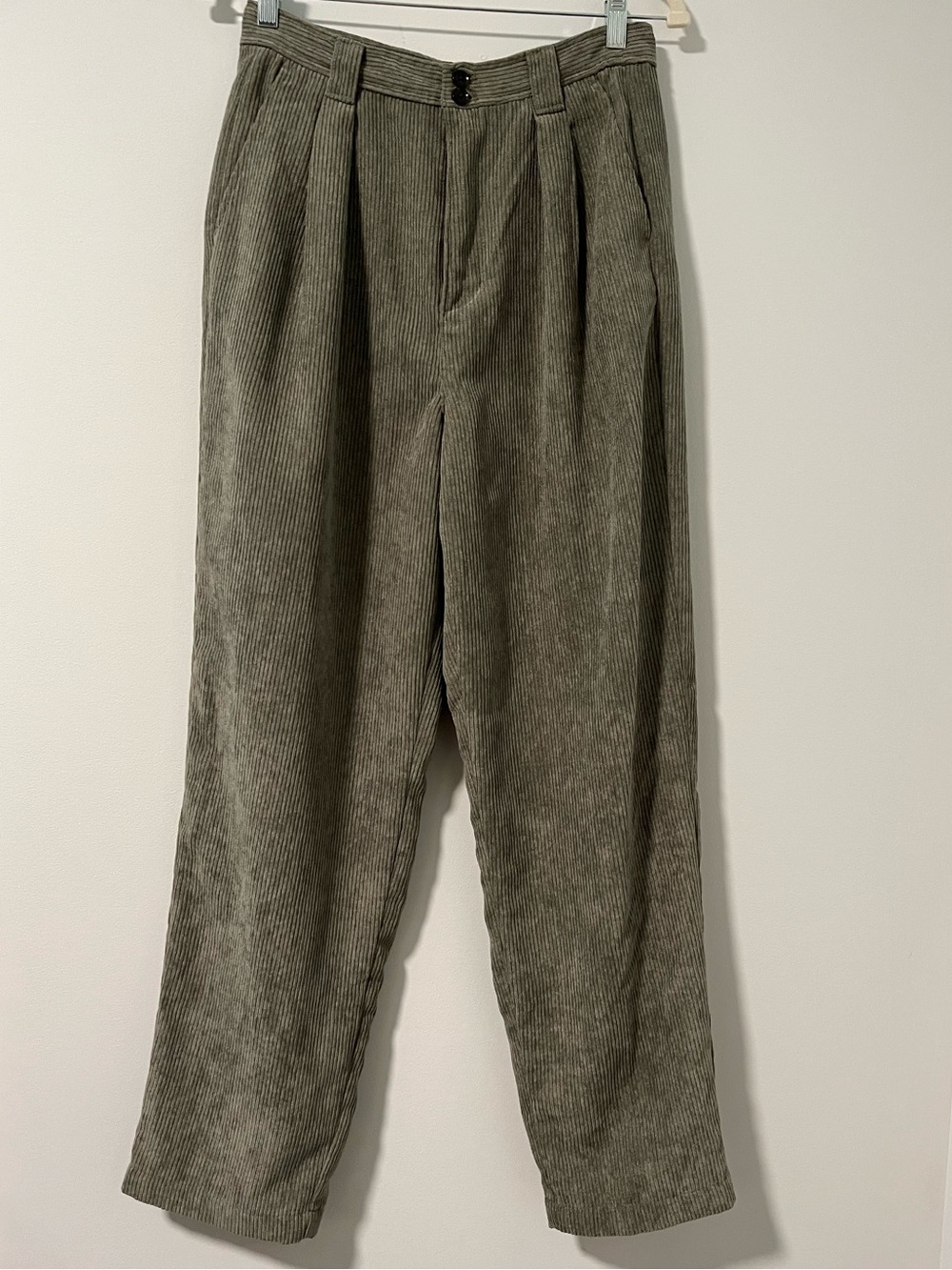 Madewell High Waist Corduroy Pleated Pants in Olive Green NWOT